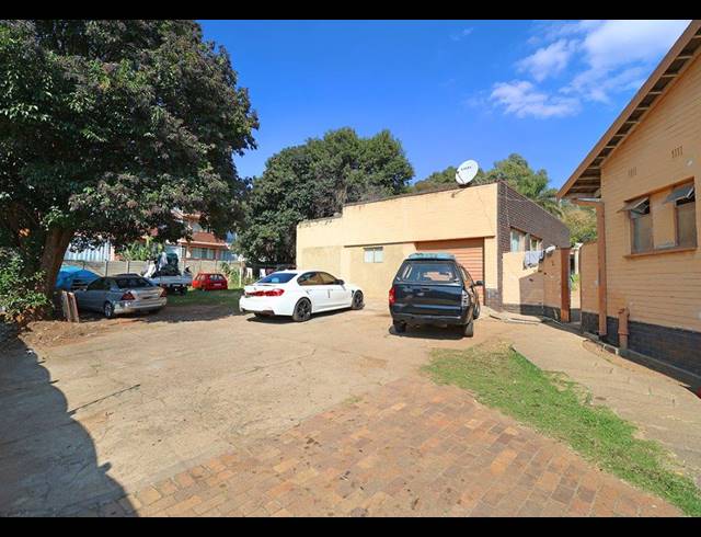 5 BEDROOM HOUSE FOR SALE IN KEW